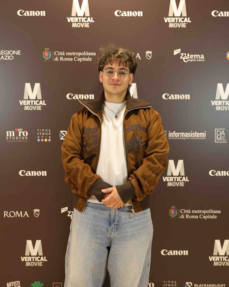 Karim Ismail sul red carpet del VerticalMovie Festival alla Casa del Cinema di Roma